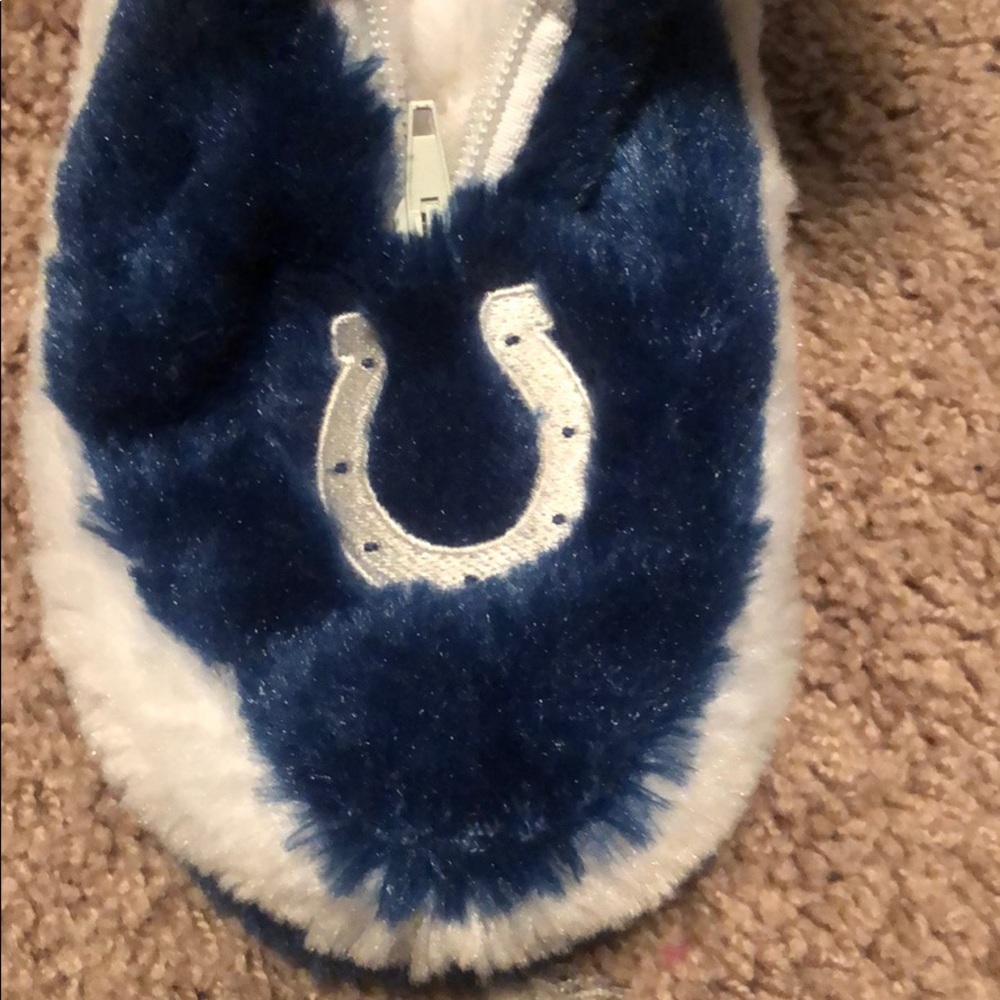 Forever Collectibles New Colts slippers - Picture 4 of 6